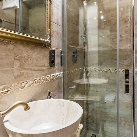 Exclusive Royal Krasków